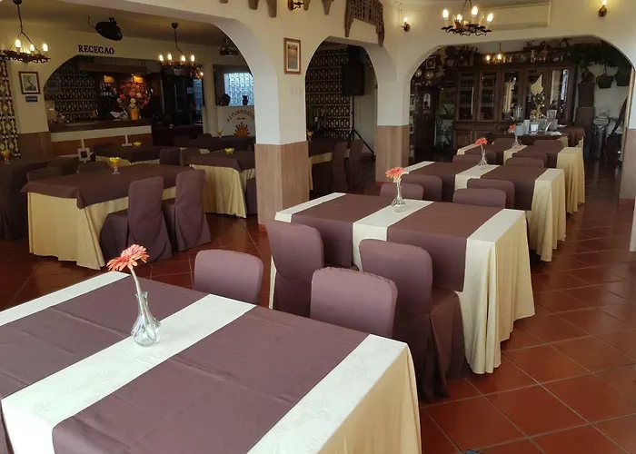 Ar E Sol بيت ضيافة *